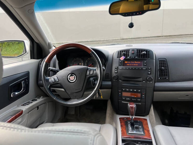 2004 Cadillac SRX