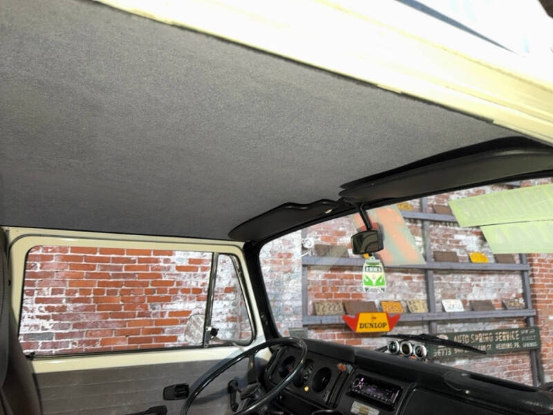 1977 Volkswagen Type 2