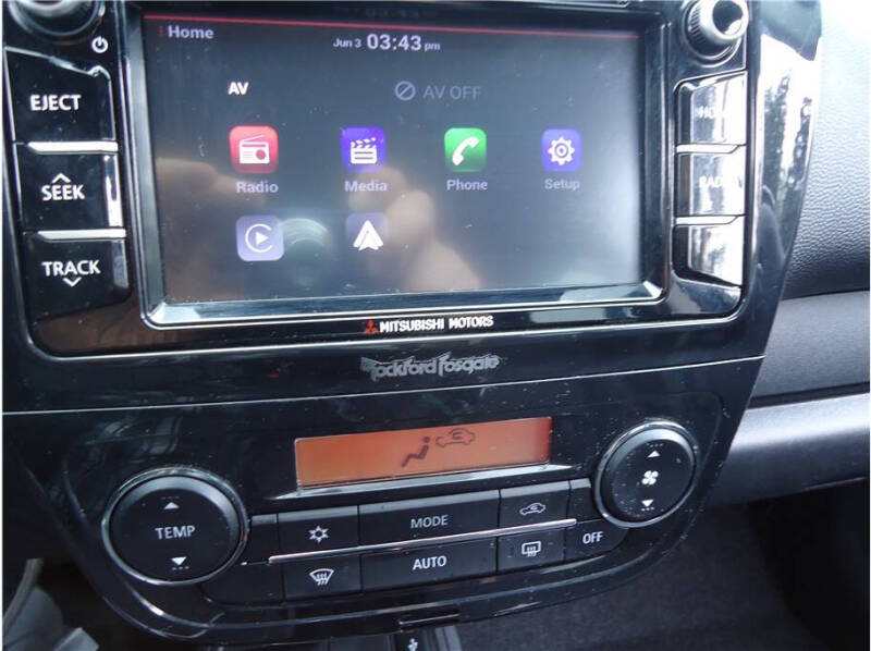 2018 Mitsubishi Mirage SE