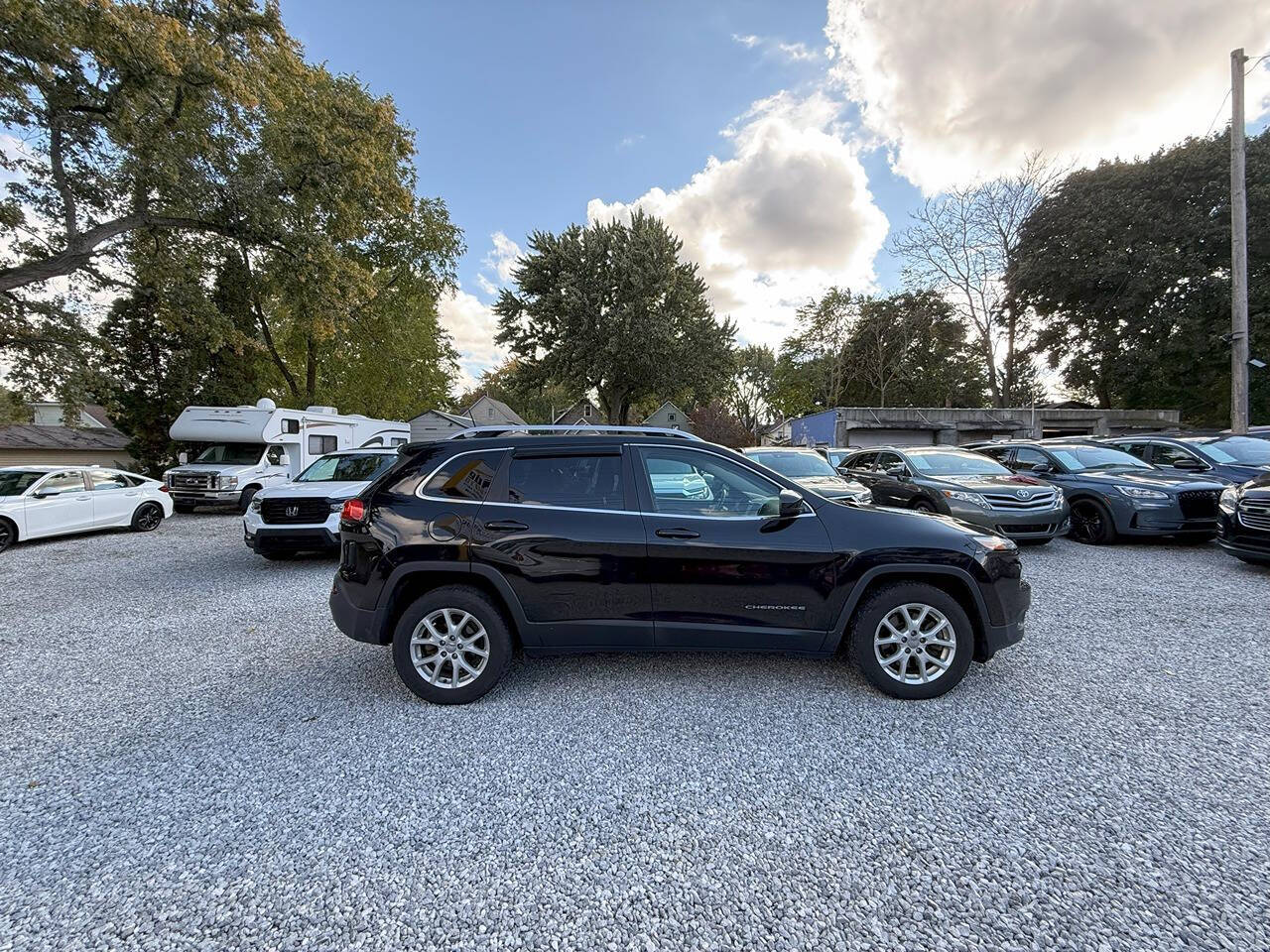 2016 Jeep Cherokee for sale at Statewide Auto LLC in Akron, OH