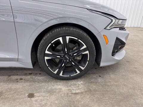 2023 Kia K5