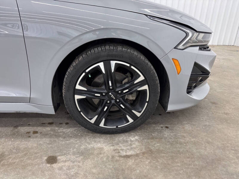 2023 Kia K5