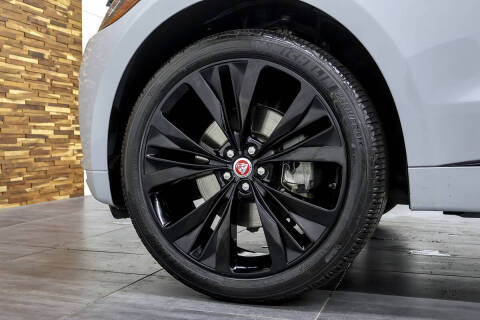 2018 Jaguar F-PACE 35t R-Sport