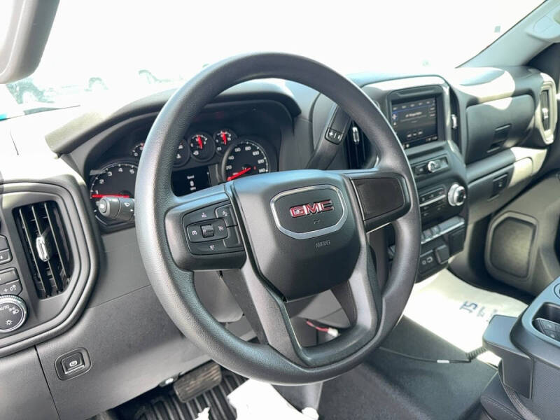 2024 GMC Sierra 1500 Pro