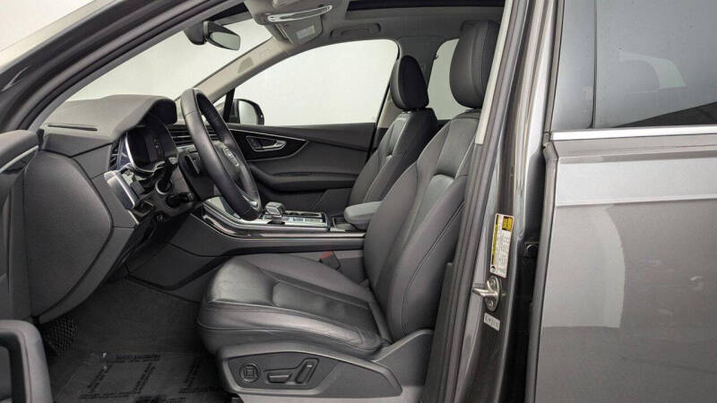 2022 Audi Q7 quattro Premium Plus 55 TFSI