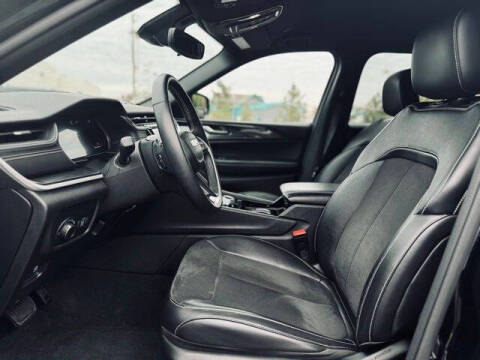 2022 Jeep Grand Cherokee Altitude