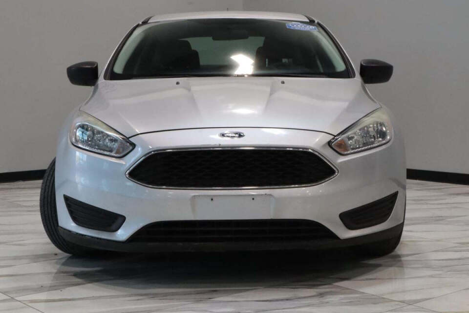 2018 Ford Focus for sale at IMD MOTORS, INC in Dallas, TX