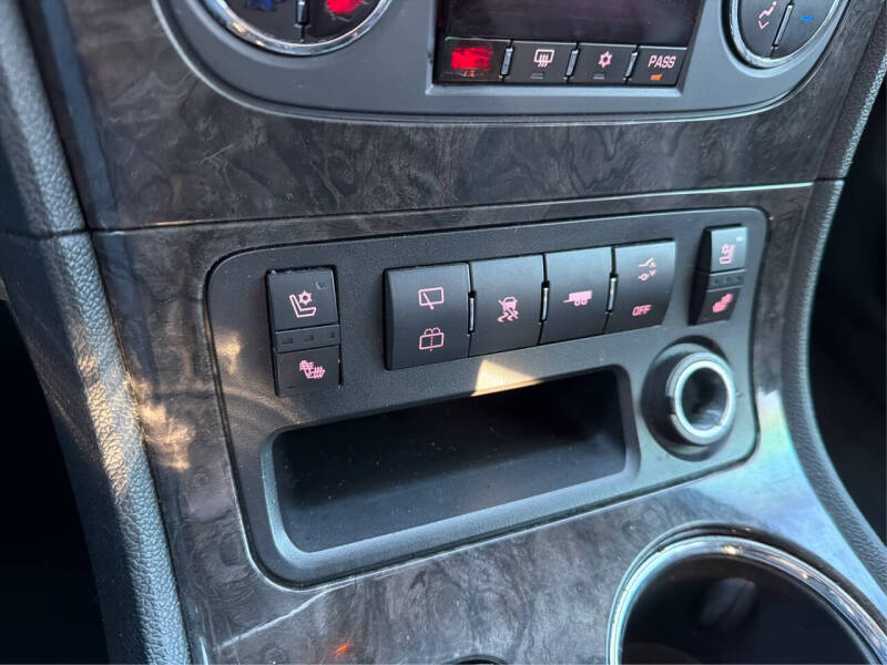 2011 GMC Acadia Denali