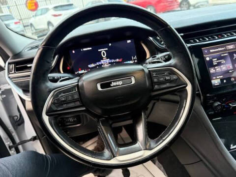 2021 Jeep Grand Cherokee L Laredo