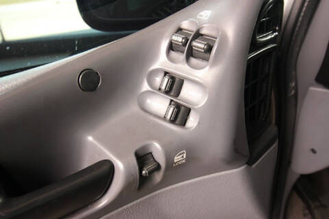 2000 Plymouth Voyager