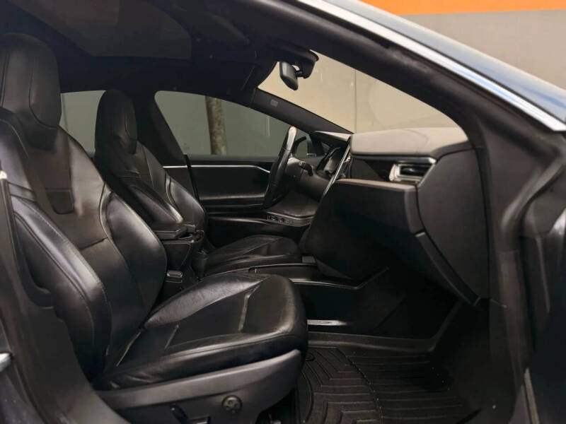 2014 Tesla Model S