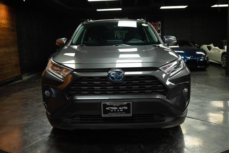 2020 Toyota RAV4 Hybrid XLE