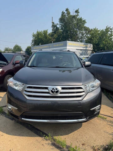 2013 Toyota Highlander SE