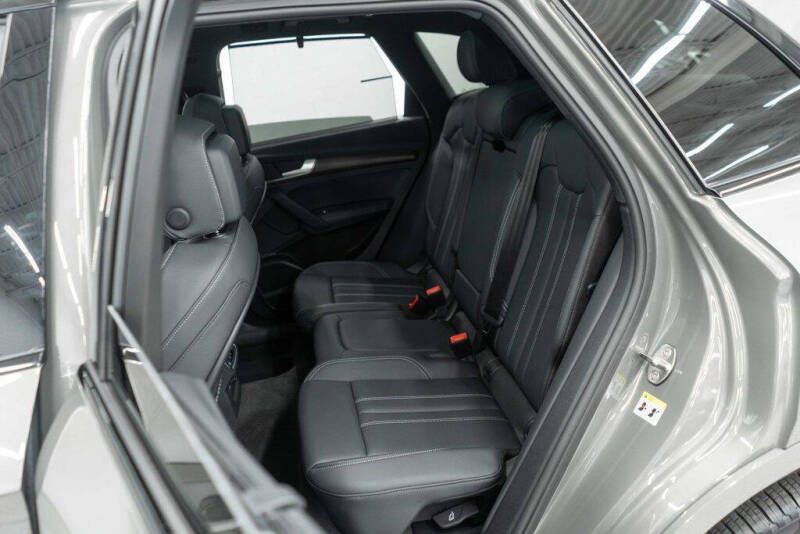 2024 Audi Q5 e quattro S line Prestg 55 TFSI