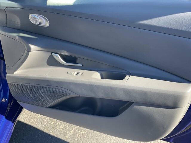 2024 Hyundai Elantra Hybrid Blue