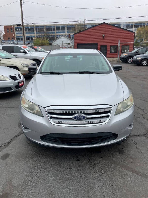 2011 Ford Taurus SE