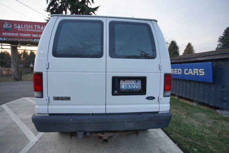 2003 Ford E-Series E-250