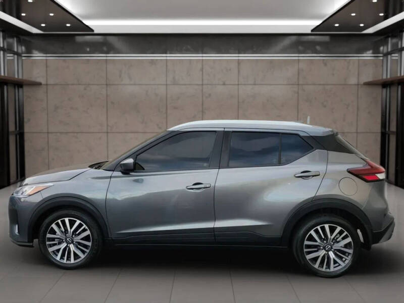 2022 Nissan Kicks SV