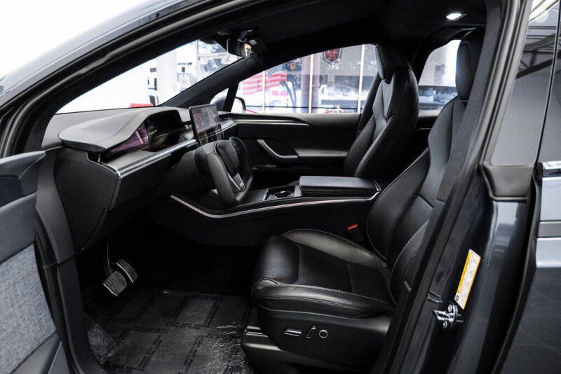 2023 Tesla Model X Plaid