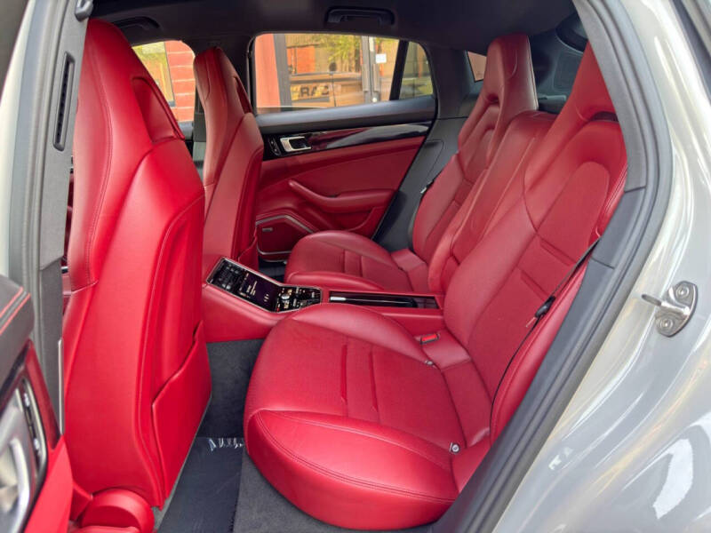 2021 Porsche Panamera