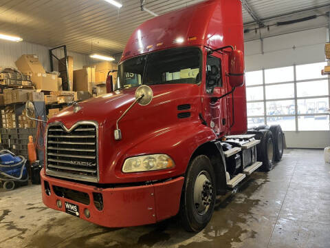 2012 Mack Pinnacle