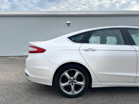2014 Ford Fusion SE