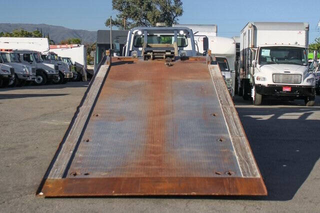 2015 Freightliner M2 106