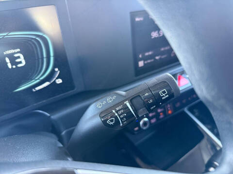2024 Kia Niro LX