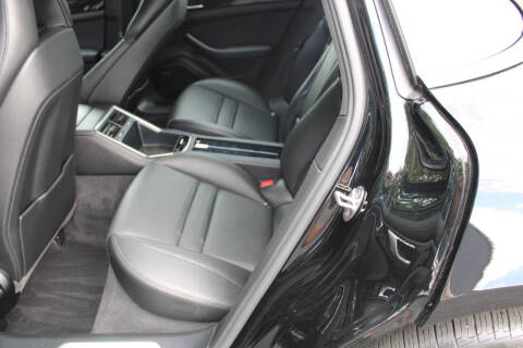 2020 Porsche Panamera 4