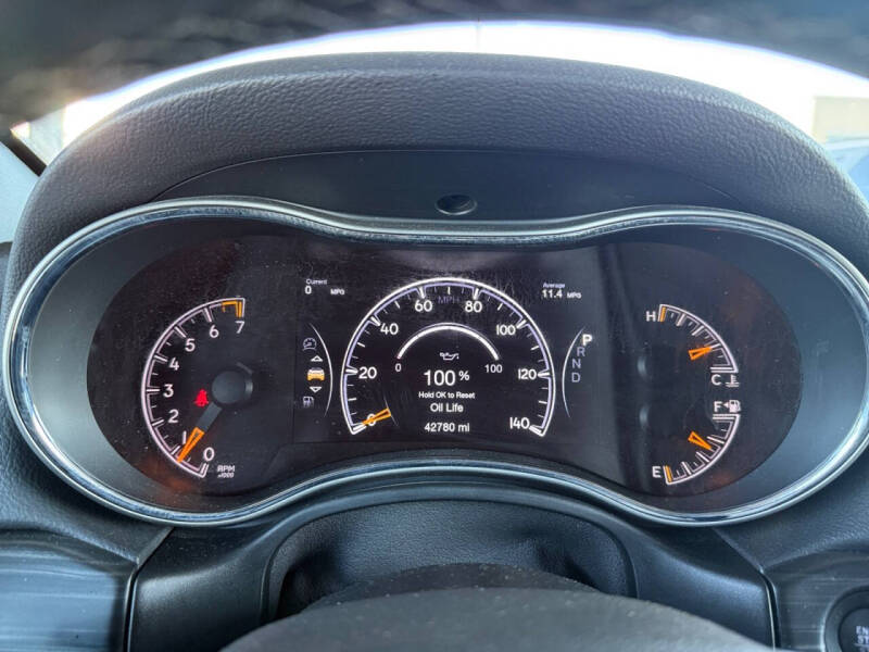 2019 Jeep Grand Cherokee Laredo E