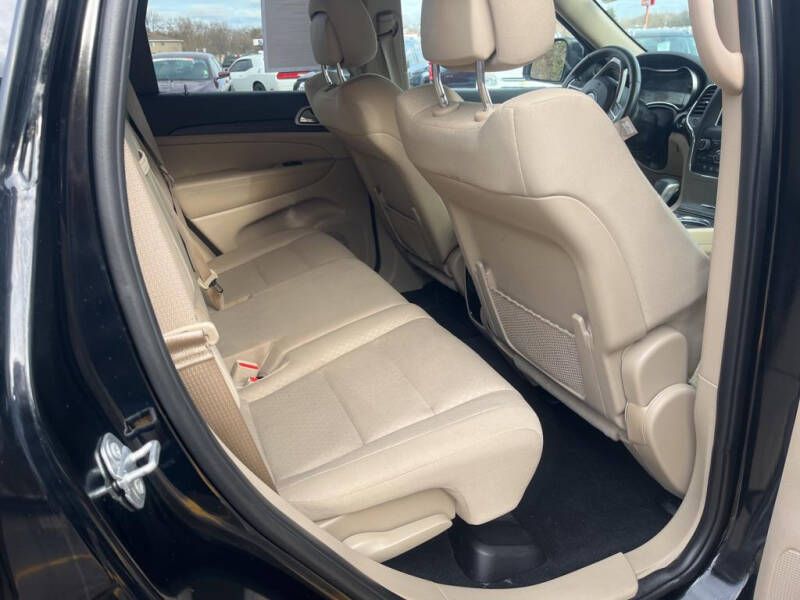 2019 Jeep Grand Cherokee Laredo E