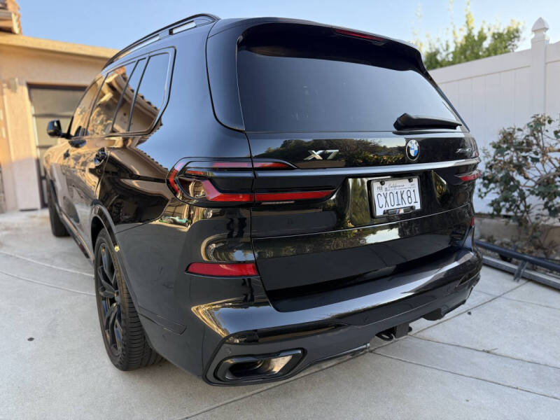 2025 BMW X7 xDrive40i