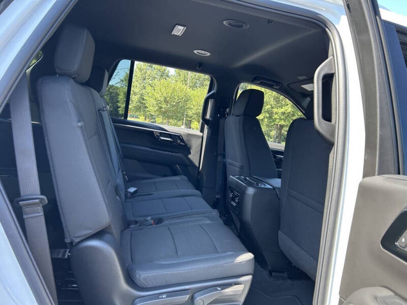 2025 Chevrolet Tahoe LS