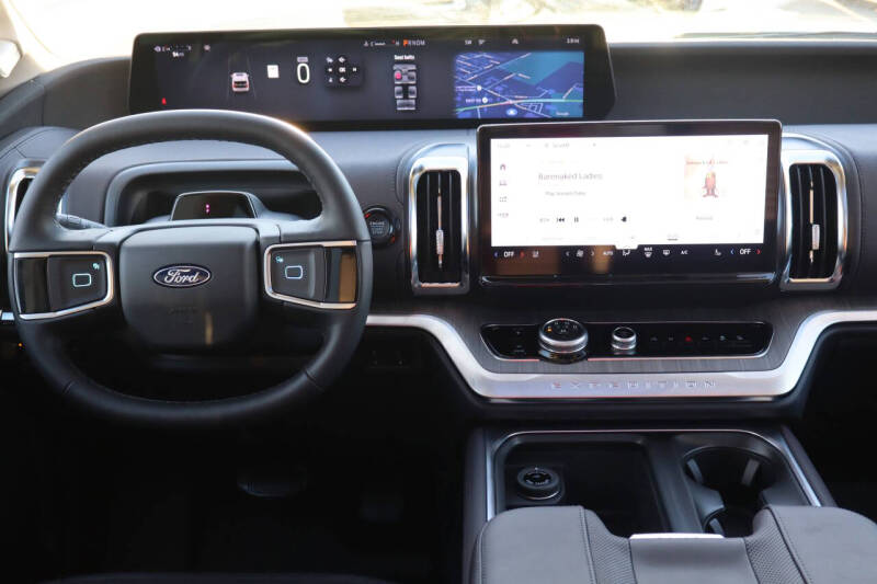 2026 Ford Expedition Platinum