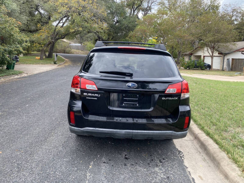 2011 Subaru Outback 2.5i Premium