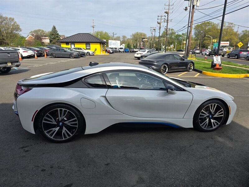 2016 BMW i8