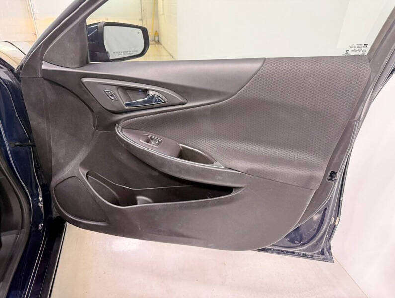 2017 Chevrolet Malibu Hybrid