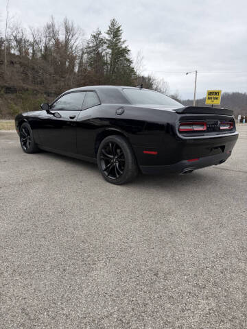 2017 Dodge Challenger SXT