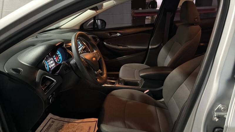 2017 Chevrolet Cruze LT Auto