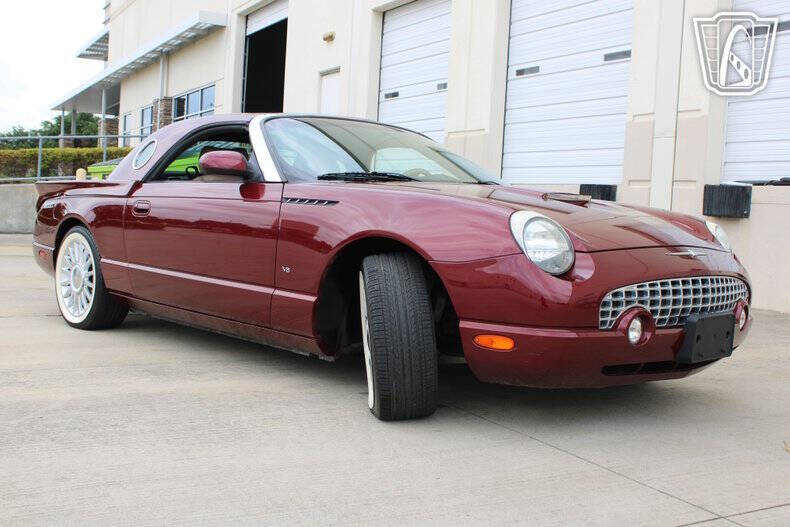 2004 Ford Thunderbird Deluxe