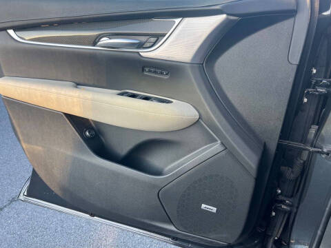 2020 Cadillac XT5 Sport