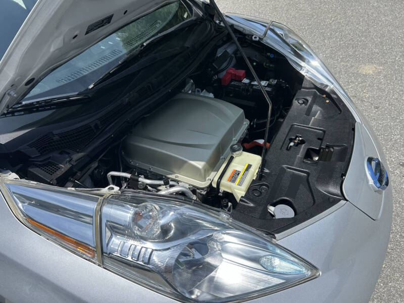 2016 Nissan LEAF SV