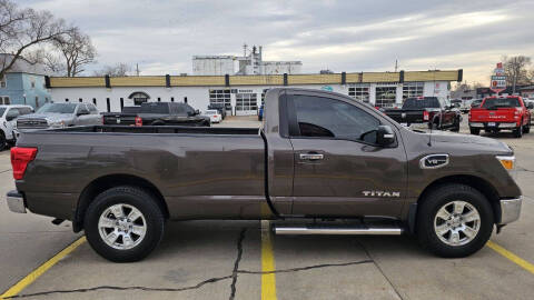 2017 Nissan Titan SV