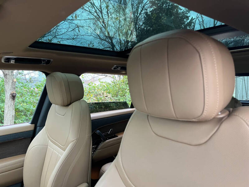 2024 Land Rover Range Rover Sport P360 SE