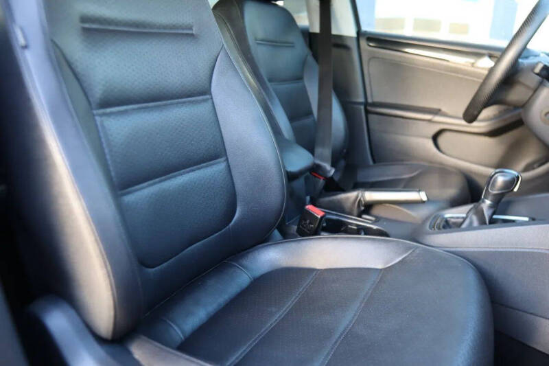 2016 Volkswagen Jetta