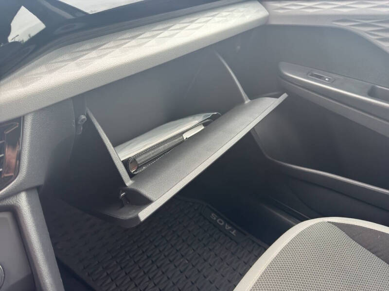 2022 Volkswagen Taos S 4Motion