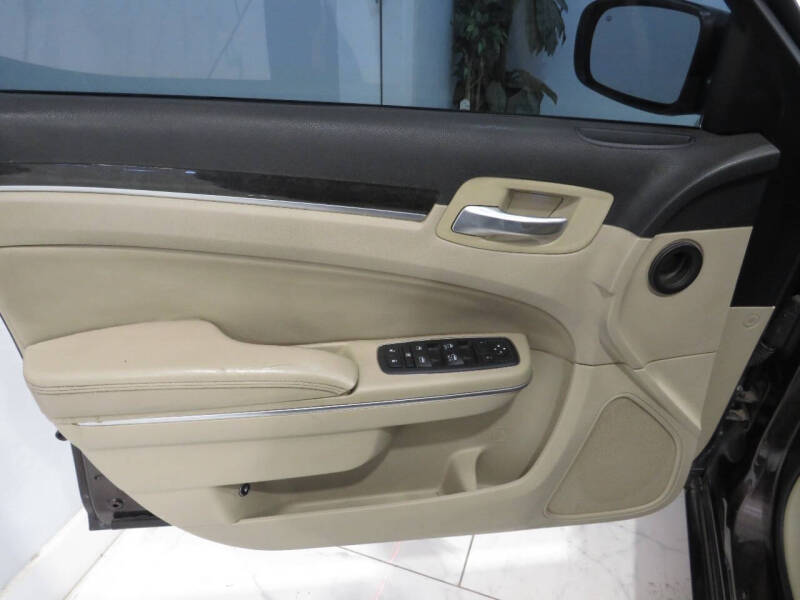 2012 Chrysler 300