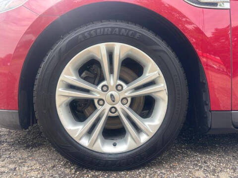 2017 Ford Taurus SEL