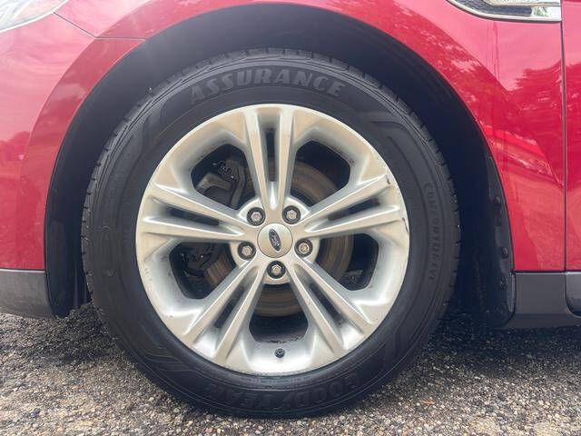 2017 Ford Taurus SEL