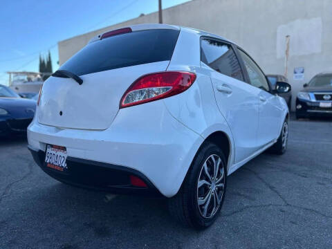 2013 Mazda MAZDA2 Touring
